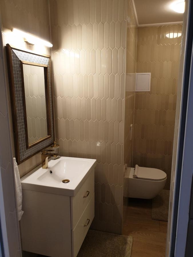 Apartment Guru 1