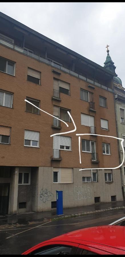 Guru 1 Apartment
