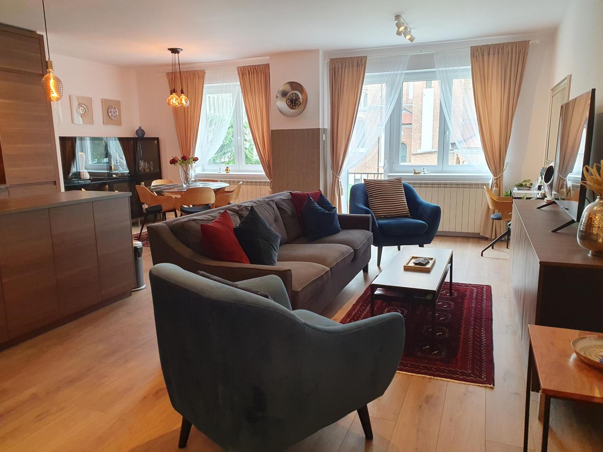 Apartment Guru 1